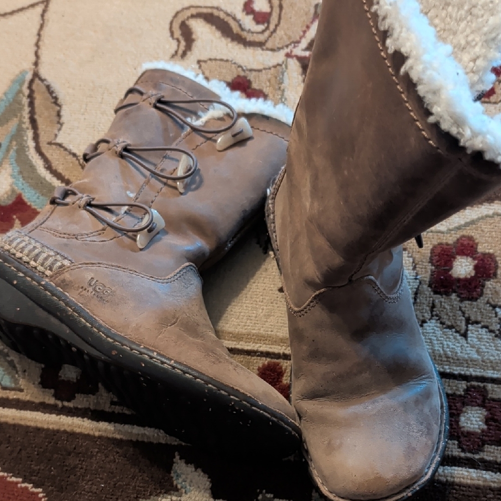 UGG Women's Brown Shearling-Trim Lace Winter Boots